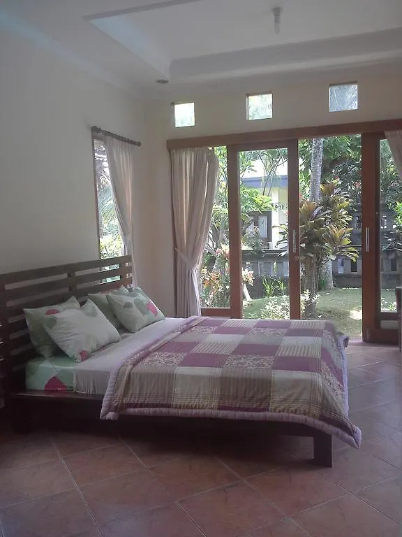 Dewi Ayu Accomodation Ubud Pensión