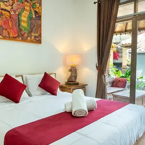 Purnama House Guest house