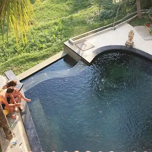 Dewa House Bisma Guest house