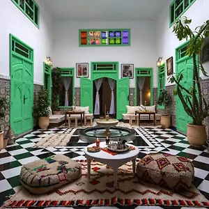 https://riad-rose-meryam.marrakeshhotelsmorocco.com